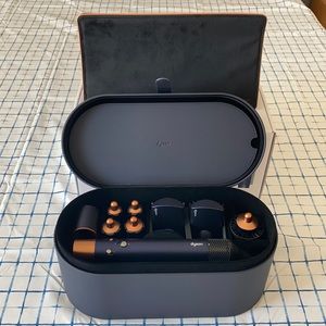 Special gift edition Dyson Airwrap Complete